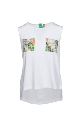 Top floral con bolsillo
