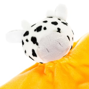 DouDou con el animal de Vaquita 129A bebé