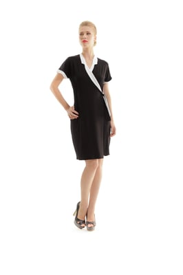 Vestido cruzado blanco y negro