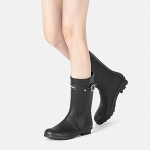 Botas de agua para mujeres a media pantorrilla