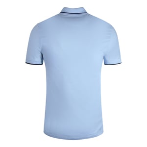 Polo azul claro con cuello con ribetes y estampado de coordenadas de Lyle & Scott