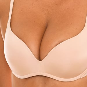 Sujetador push-up sin aros para mujer 007HE. Realce, soporte y un toque de elegancia.