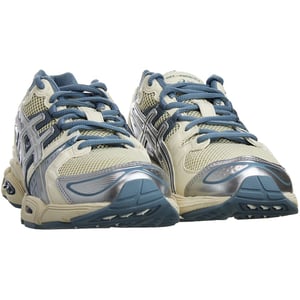 Zapatillas Asics Wind and Sea x Gel-Nimbus 9 para hombre en beige