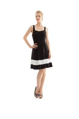 Vestido con panel de contraste