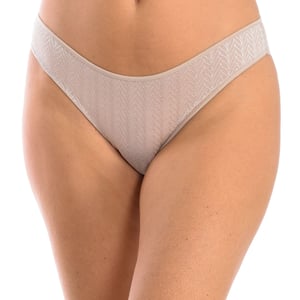 Braguita estilo bikini de micro tul con diseño de espiga para mujer, modelo 3095. Elegante, suave y con ajuste perfecto.