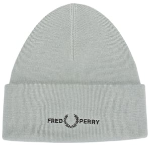 Gorro azul plateado con logotipo gráfico de Fred Perry