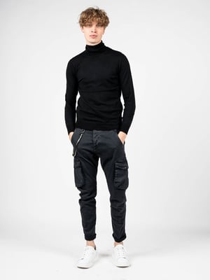 Xagon Man Suéter Turtleneck del hombre negro