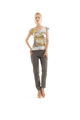 Top cruzado con estampado animal