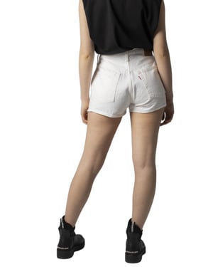 Shorts de Mujer Levi's en Blanco
