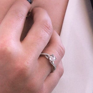 Anillo Eleanor - Plata y Cristal