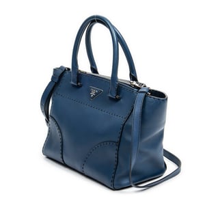Stitched Twin Pocket Tote  Bolso bandolera