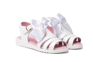 Sandalias de niña fabricadas en piel