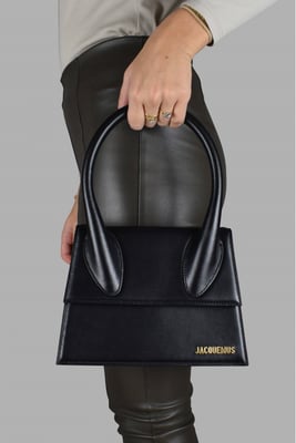 Jacquemus Le Grand Chiquito Negro