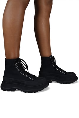 Alexander McQueen Sneakers Tread Slick Negro