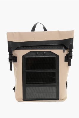 Mochila enrollable MACKINTOSH con panel solar integrado en color beige