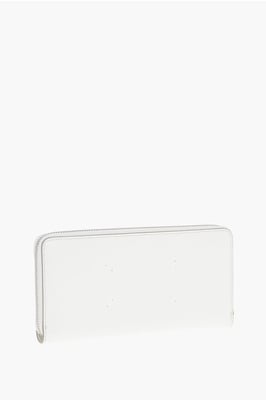 Cartera MM11 de piel texturizada con cremallera en color blanco
