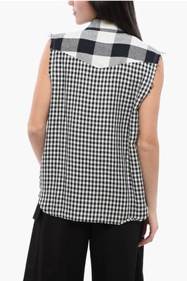Camisa de lino sin mangas con estampado de cuadros vichy en blanco y negro