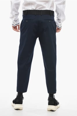 Pantalones TOM Slim Fit con bordes en contraste y botones en los tobillos en azul