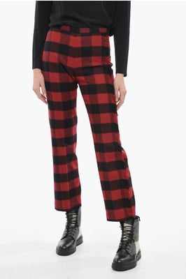 Pantalones de lana elástica con estampado de cuadros en Nero, Rosso