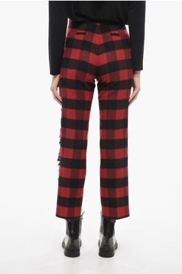 Pantalones de lana elástica con estampado de cuadros en Nero, Rosso