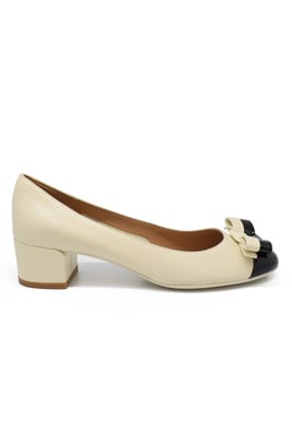 Salvatore Ferragamo Zapatos de tacón Eva Leathe Beige
