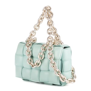 Bottega Veneta Chain Cassette  en Azul pálido Piel de becerro