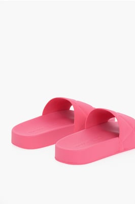 Sandalias de goma mate con motivo Intreccio en color rosa