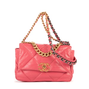 Chanel Classic 19 Flap  en Rosa Piel de becerro