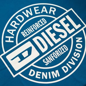 Camiseta Azul Zafiro Con Círculos De Diesel Hardware