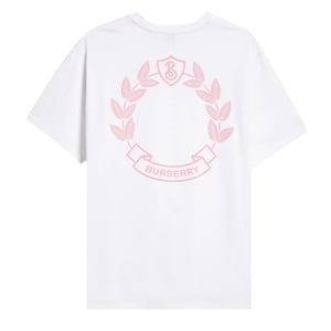 Camiseta Blanca Con El Logotipo De La Marca Burberry En La Espalda