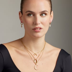 Pendientes de circonitas brillantes chapados en oro amarillo de 18k - Hade