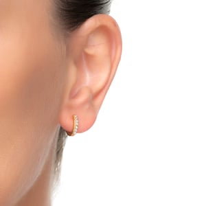 Pendientes de plata de ley 925 con perla blanca acabados en oro amarillo de 18K - Leofcar