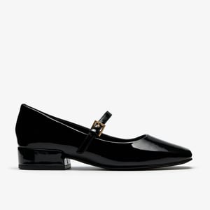 Zapatos Seren30 de charol negro con hebilla