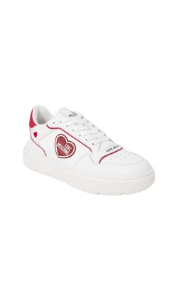Zapatillas bajas con parche de corazón