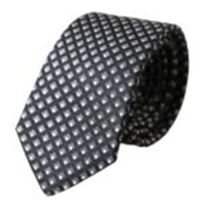 Corbata de seda con patrón geométrico