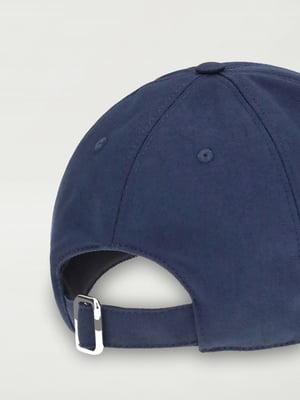 Gorra de béisbol con logo
