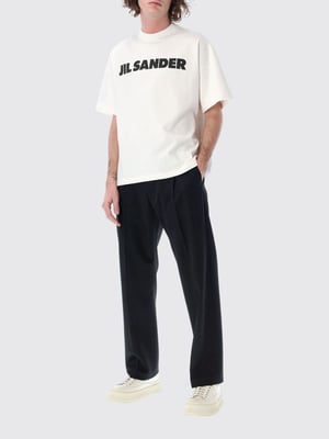 Camiseta con logo de corte relajado