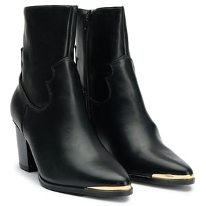 Solesister Tina Botas