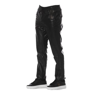 Pantalones de cuero con cintura elástica y ajuste relajado