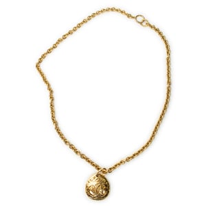 Chanel CC Oval Pendant Chain Necklace  en Oro Acero inoxidable sin níquel