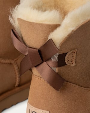 Botas Mini Bailey Bow II en Tan