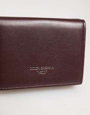 Holder de Tarjetas para Hombre de Piel con Logo Relieve en Color Marrón Oscuro