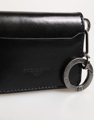 Billetera de cuero negro con llavero y porta tarjetas con logotipo grabado