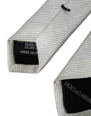 Corbata delgada diseño elegante