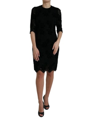 Vestido de Encaje Floral con Apliques de Terciopelo