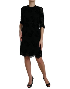 Vestido de Encaje Floral con Apliques de Terciopelo