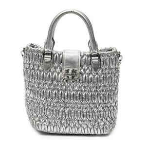 Miu Miu Small Turn Lock Crystal Tote  en Plata metálica Cuero de ternero