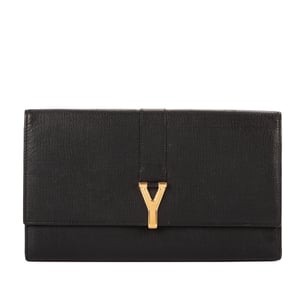 Yves Saint Laurent Classic Y Line Clutch  en Black Cuero de ternero
