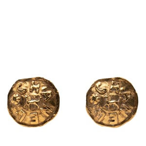 Pendientes de clip en forma de logo y león chapados en oro de segunda mano