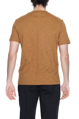 Camiseta de cuello redondo estilo texturizado